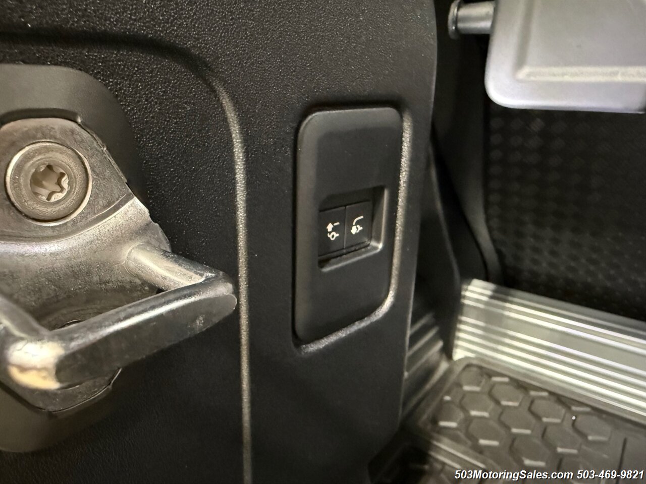 2024 Land Rover Defender 90 V8  URBAN WIDETRACK - Photo 98 - Beaverton, OR 97005