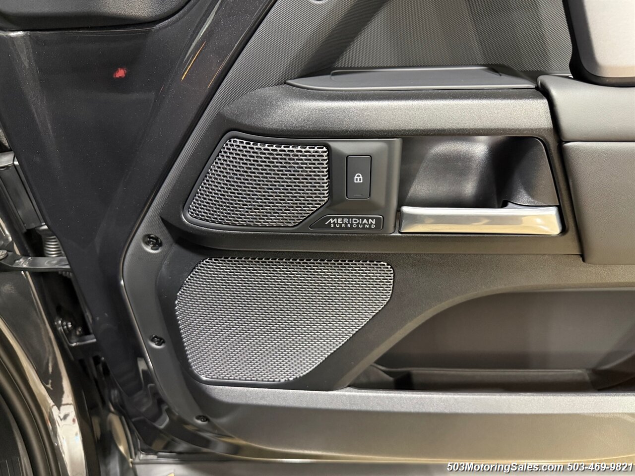 2024 Land Rover Defender 90 V8  URBAN WIDETRACK - Photo 101 - Beaverton, OR 97005