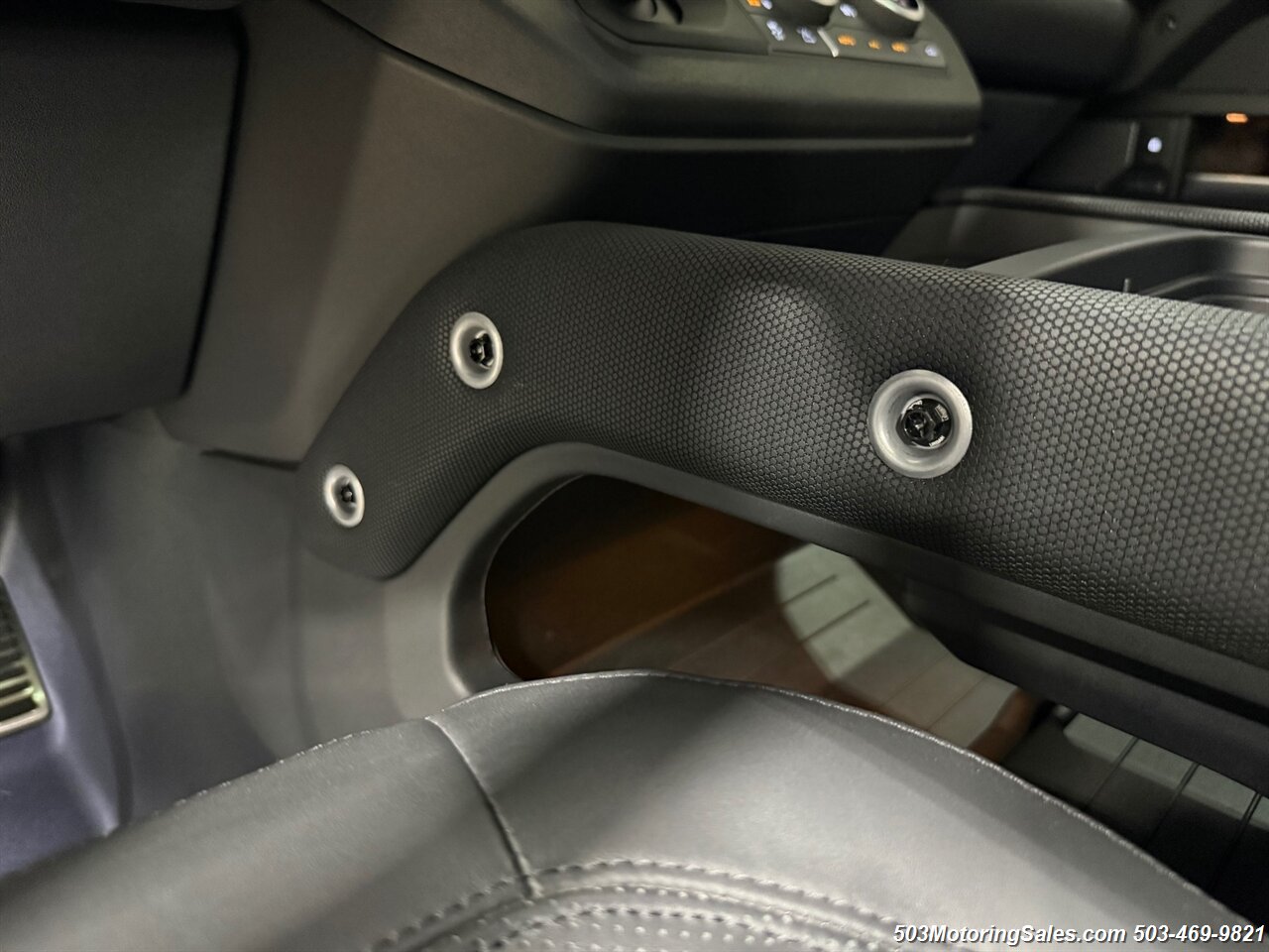 2024 Land Rover Defender 90 V8  URBAN WIDETRACK - Photo 18 - Beaverton, OR 97005