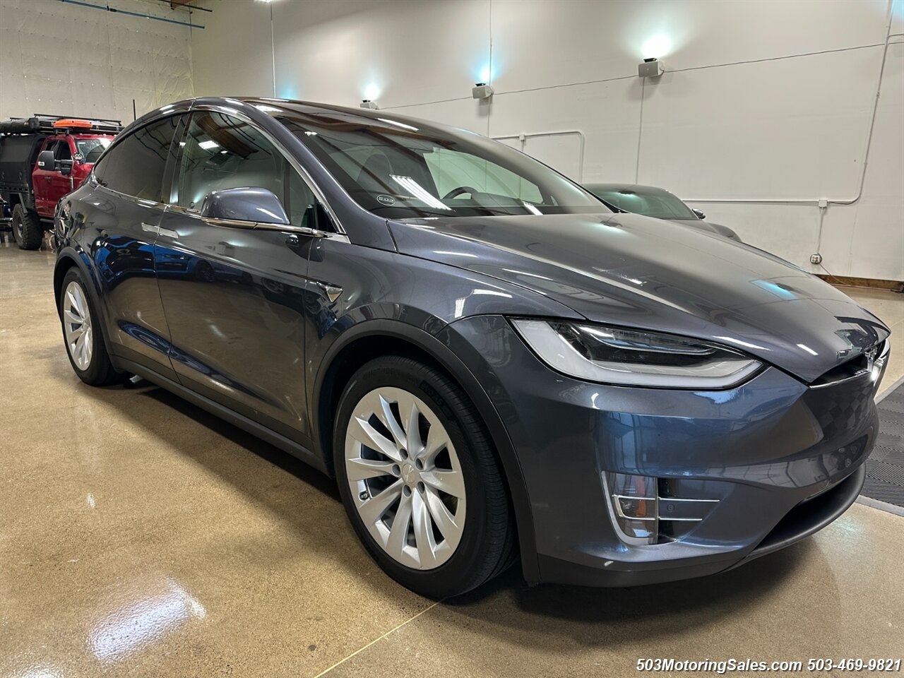 2020 Tesla Model X Long Range Plus   - Photo 19 - Beaverton, OR 97005