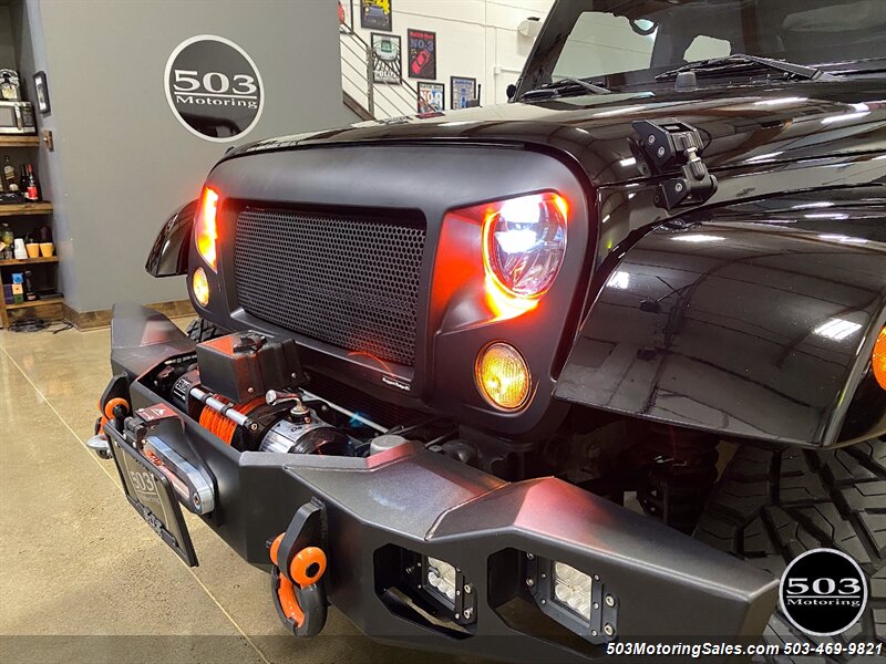 2014 Jeep Wrangler Unlimited Sahara 4x4; Lifted w/ Leather & Nav   - Photo 2 - Beaverton, OR 97005