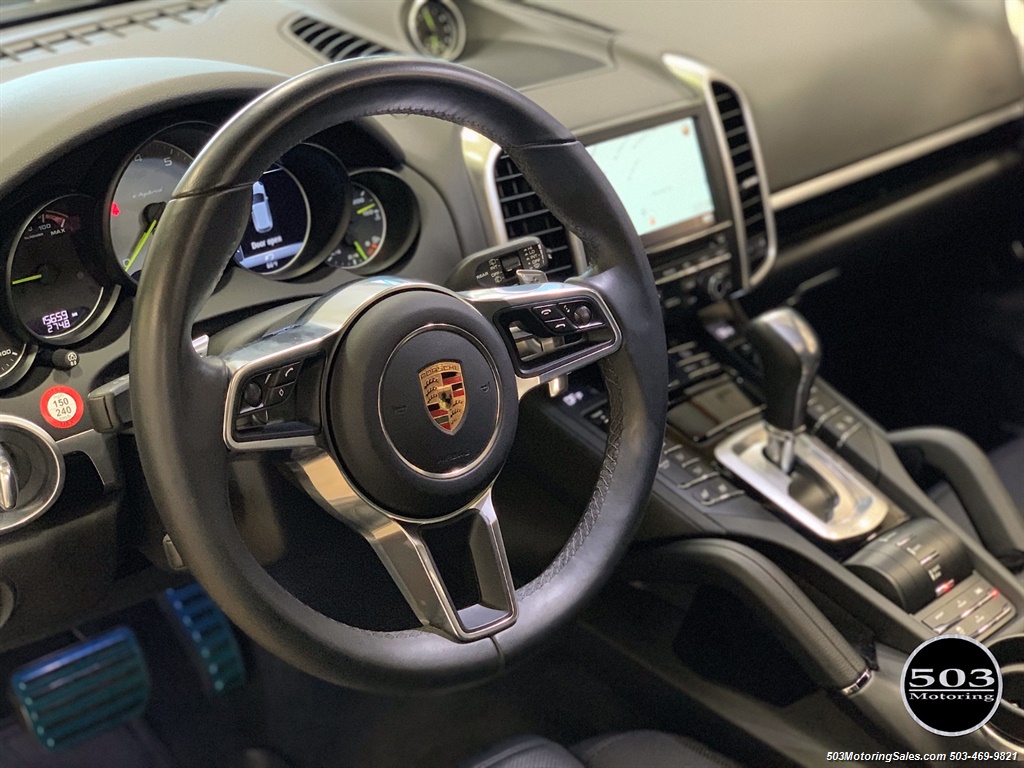 2016 Porsche Cayenne S E-Hybrid   - Photo 3 - Beaverton, OR 97005