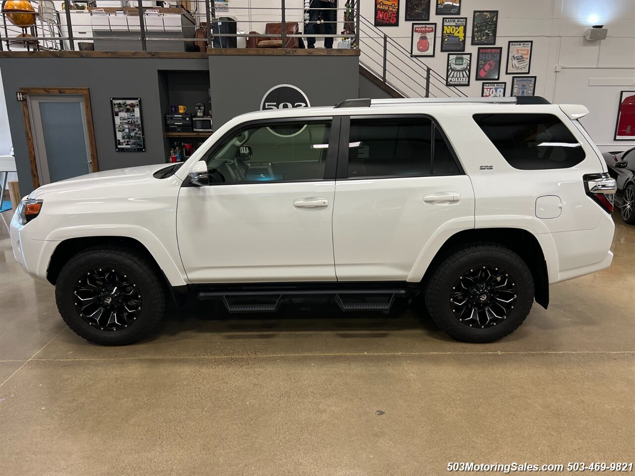 2022 Toyota 4Runner SR5 Premium   - Photo 43 - Beaverton, OR 97005