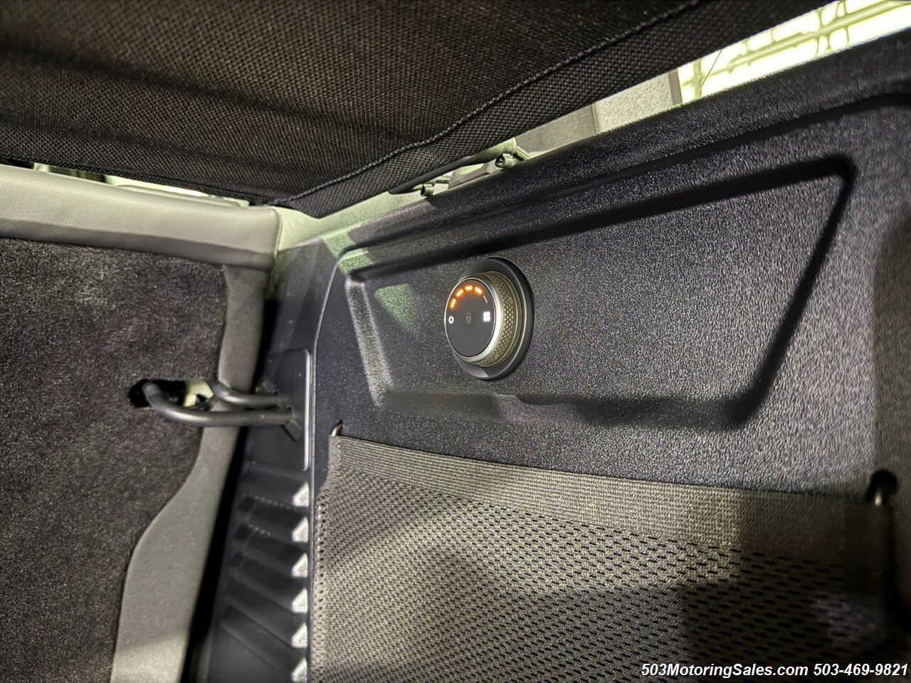 2025 Land Rover Defender 110 P635 OCTA   - Photo 92 - Beaverton, OR 97005