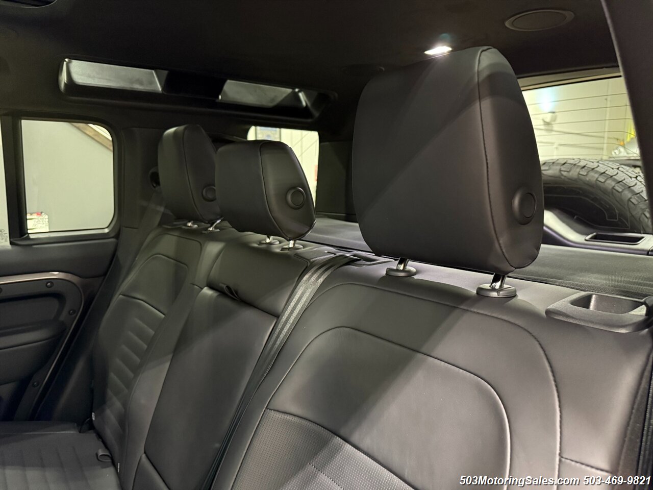 2025 Land Rover Defender 110 P635 OCTA   - Photo 83 - Beaverton, OR 97005