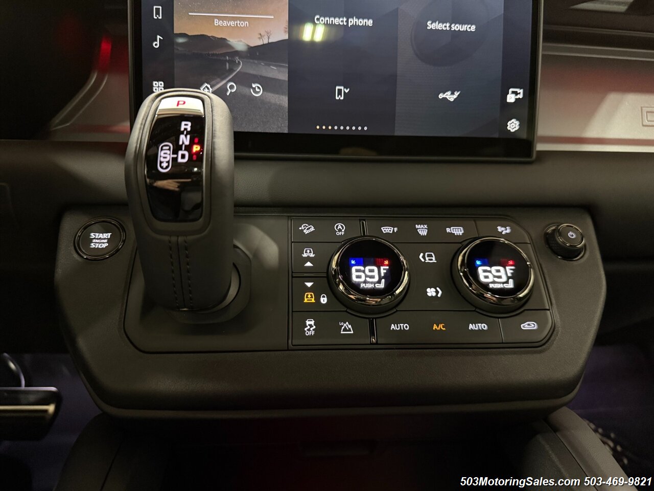 2025 Land Rover Defender 110 P635 OCTA   - Photo 64 - Beaverton, OR 97005