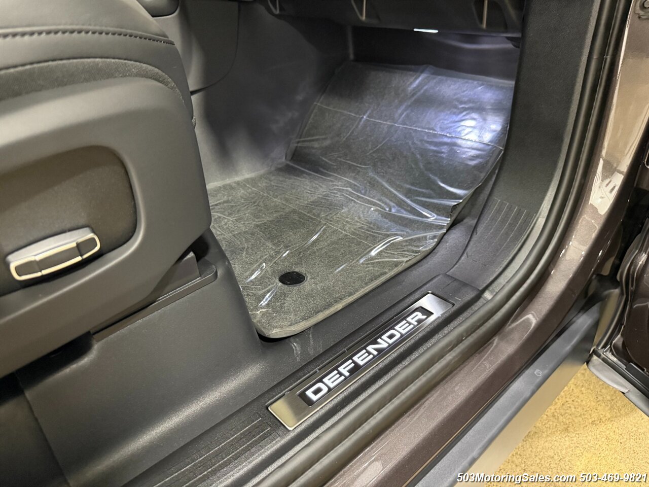 2025 Land Rover Defender 110 P635 OCTA   - Photo 105 - Beaverton, OR 97005