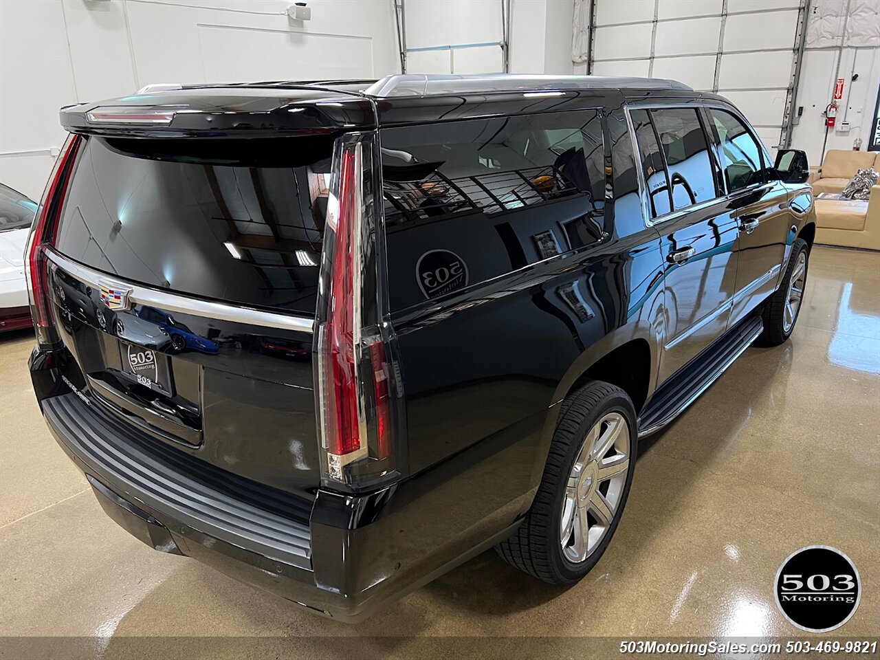 2019 Cadillac Escalade ESV Luxury   - Photo 38 - Beaverton, OR 97005