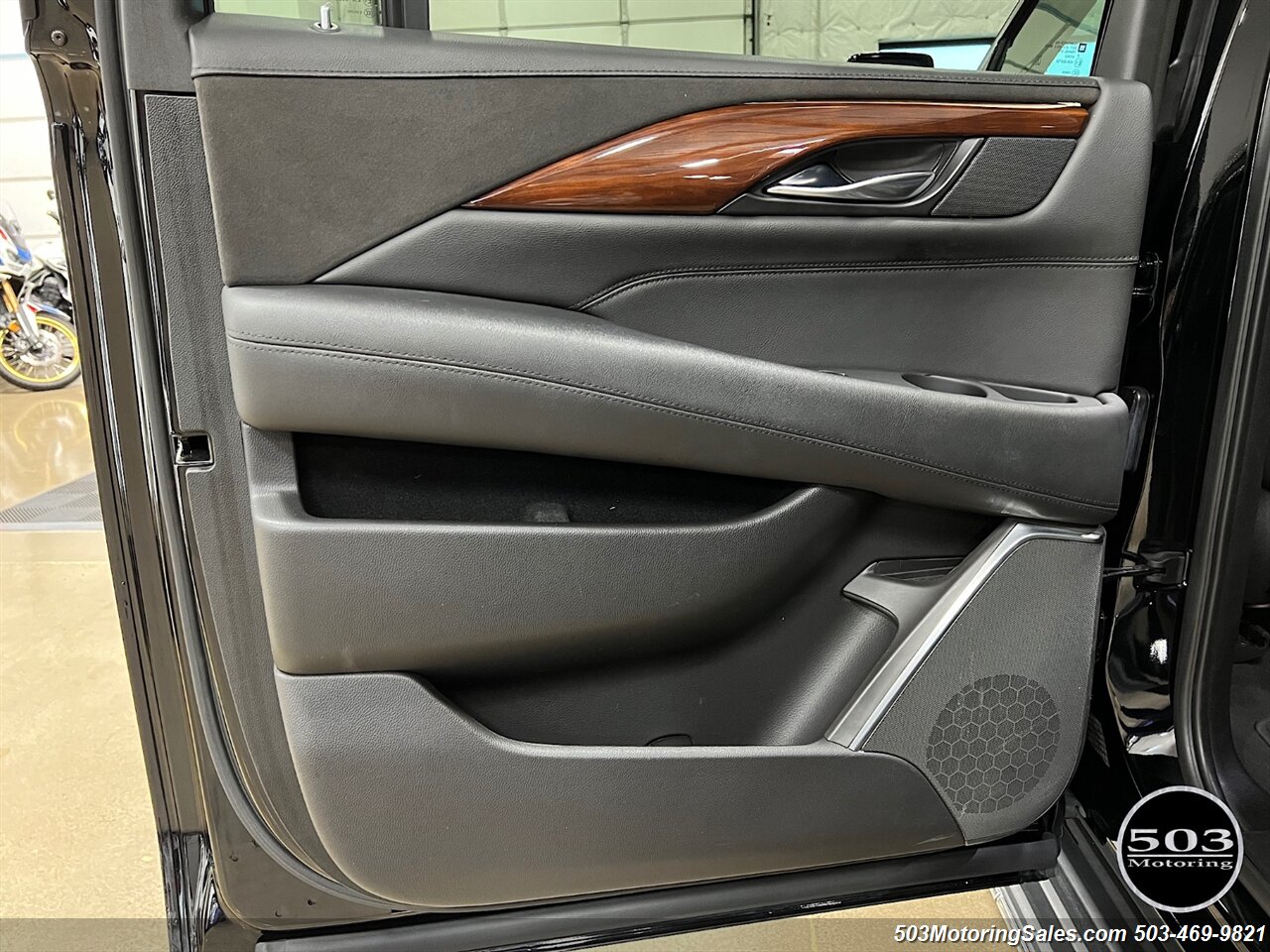 2019 Cadillac Escalade ESV Luxury   - Photo 73 - Beaverton, OR 97005