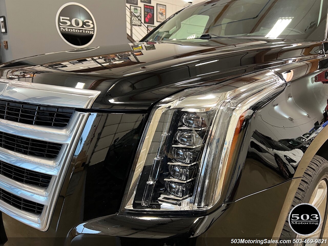 2019 Cadillac Escalade ESV Luxury   - Photo 3 - Beaverton, OR 97005