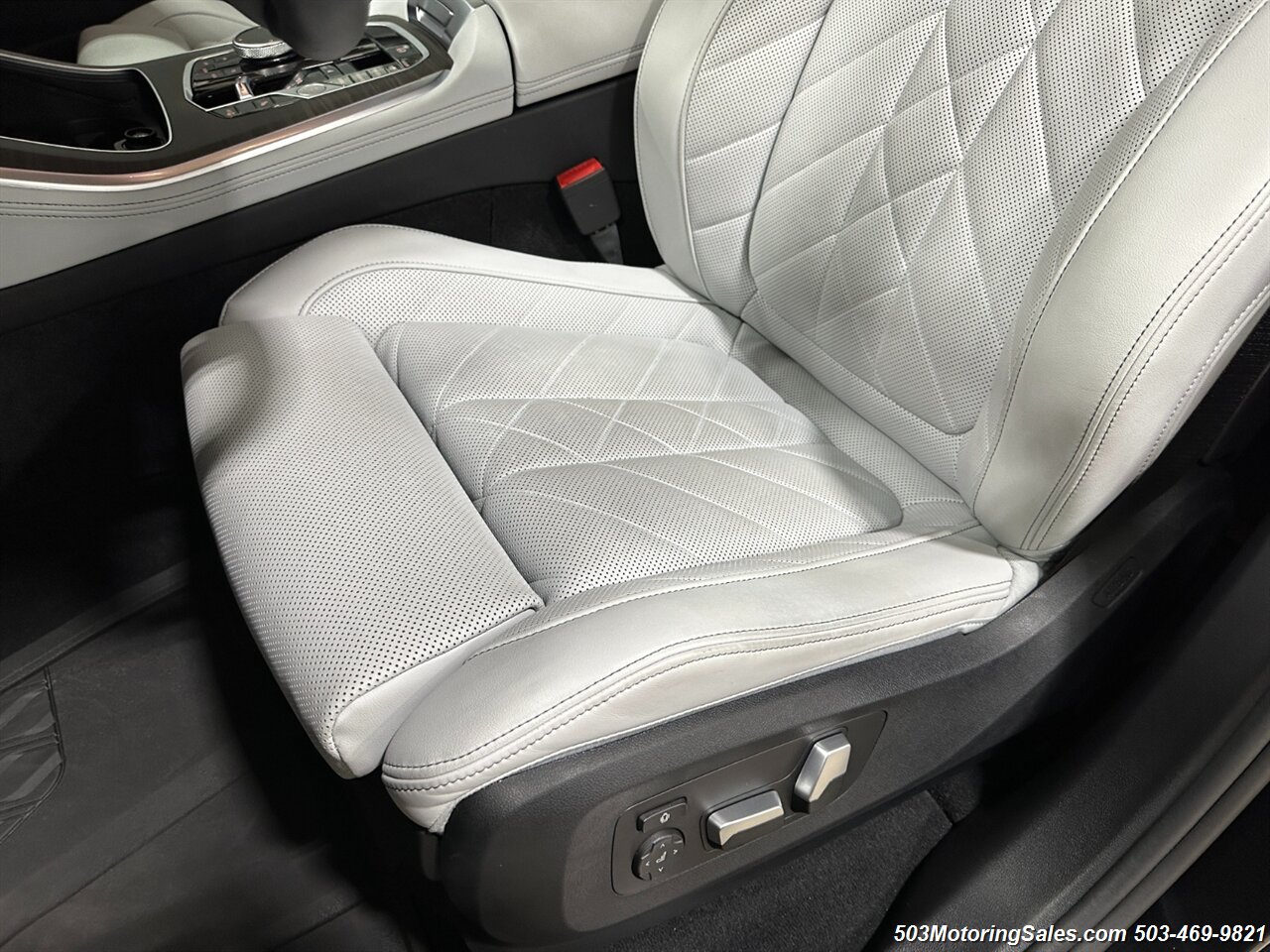 2024 BMW X5 xDrive40i   - Photo 49 - Beaverton, OR 97005