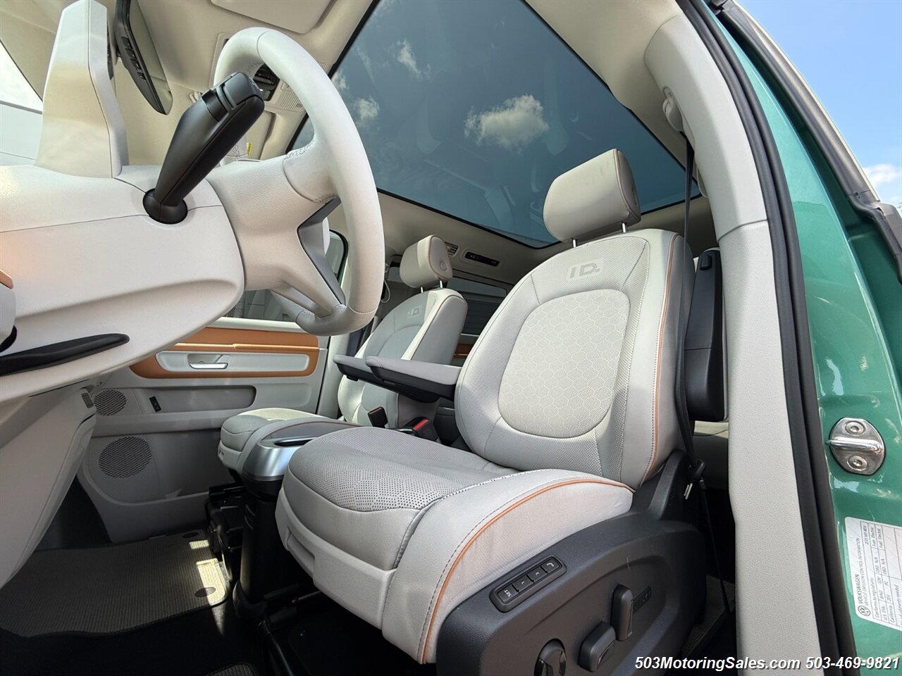 2025 Volkswagen ID. Buzz 1st Edition 4Motion - Photo 13 - Beaverton, OR 97005