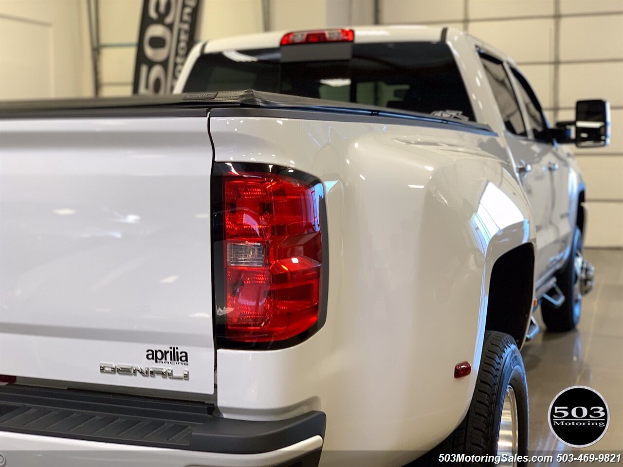 2019 GMC Sierra 3500 Denali Dually DRW   - Photo 25 - Beaverton, OR 97005