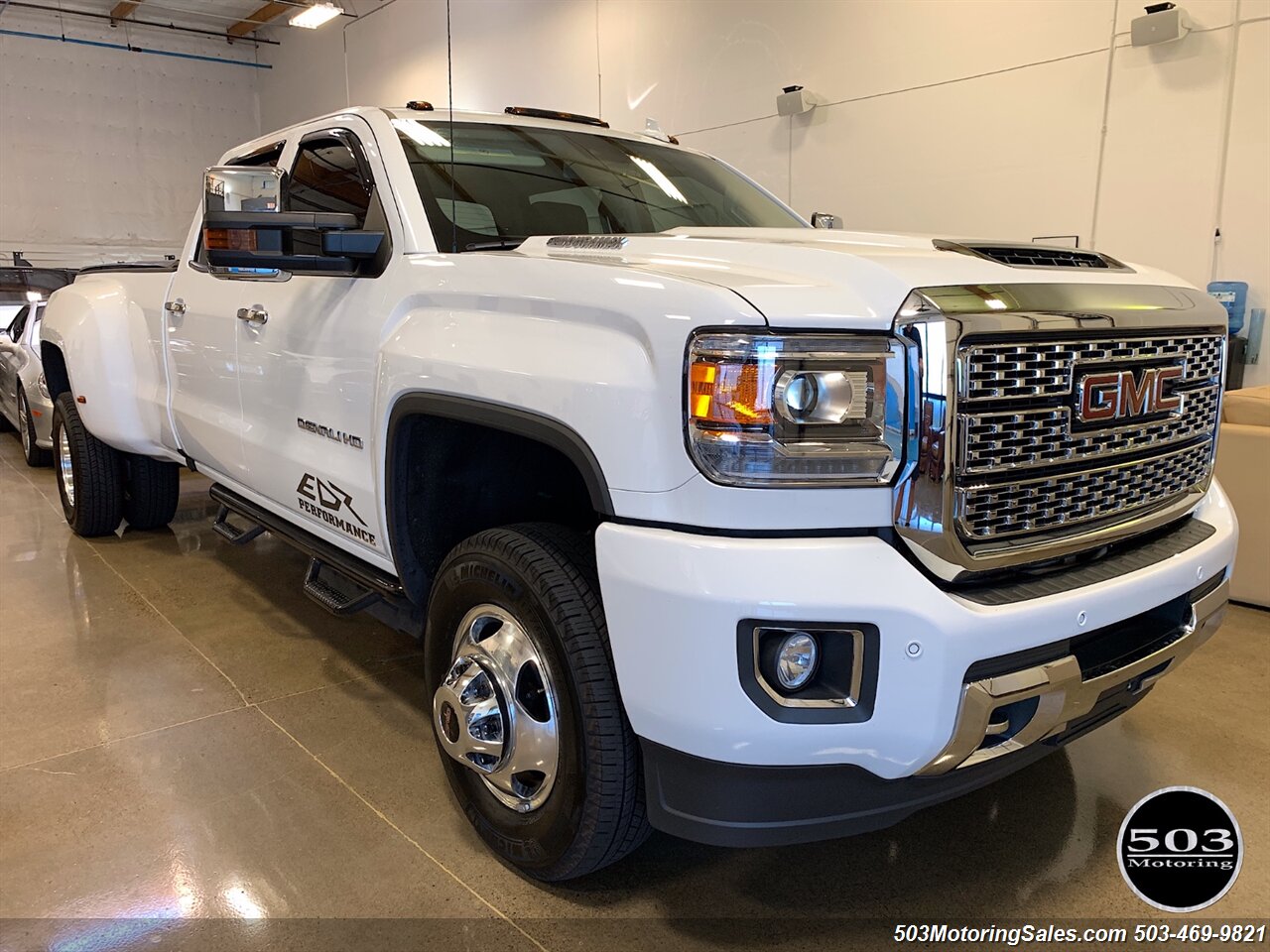 2019 GMC Sierra 3500 Denali Dually DRW   - Photo 17 - Beaverton, OR 97005