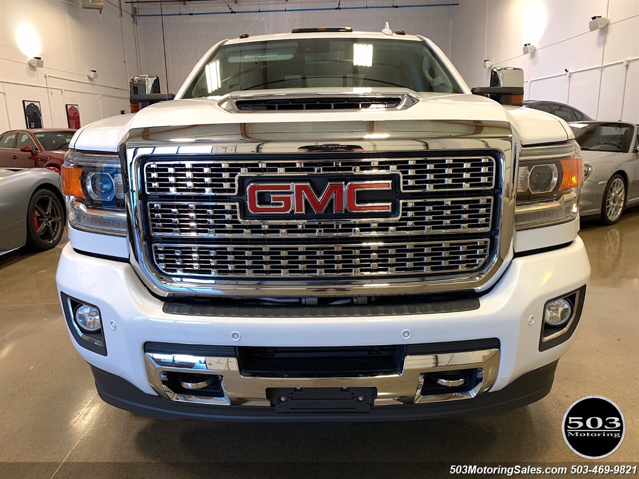 2019 GMC Sierra 3500 Denali Dually DRW   - Photo 13 - Beaverton, OR 97005