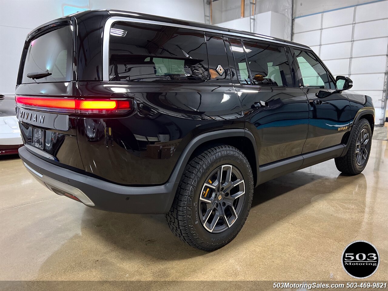 2022 Rivian R1S Launch Edition  MIDNIGHT/ASH - Photo 44 - Beaverton, OR 97005