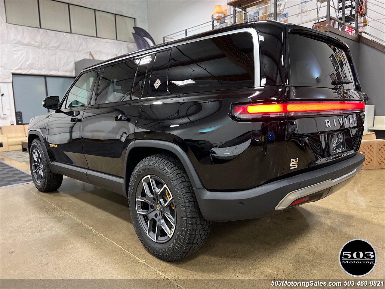 2022 Rivian R1S Launch Edition  MIDNIGHT/ASH - Photo 50 - Beaverton, OR 97005