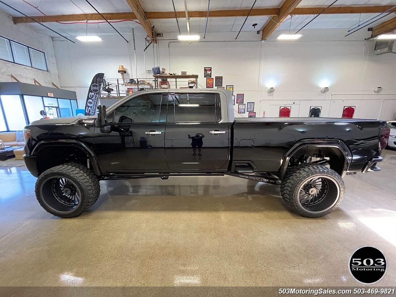 2020 GMC Sierra 3500 Denali   - Photo 33 - Beaverton, OR 97005