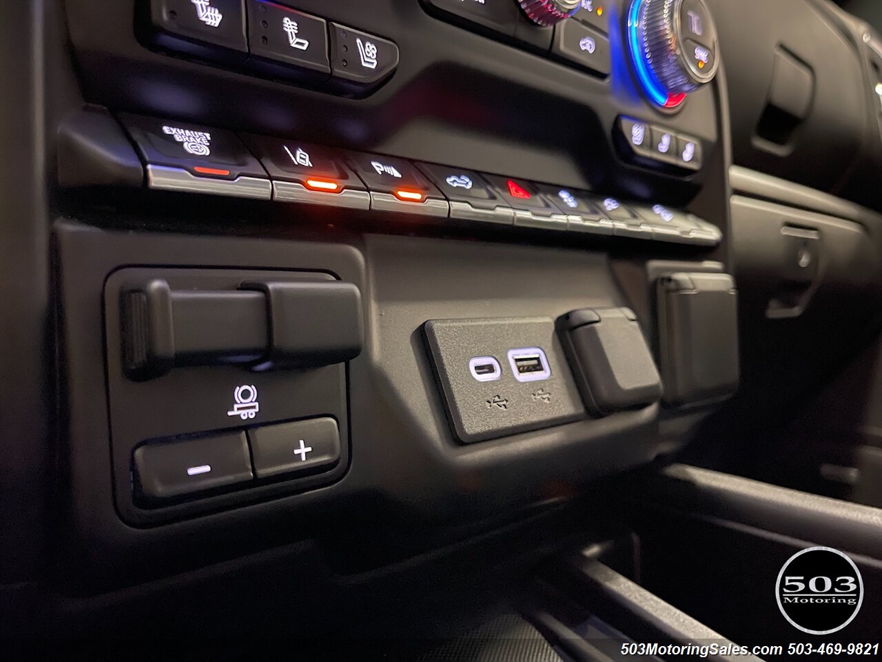 2020 GMC Sierra 3500 Denali   - Photo 44 - Beaverton, OR 97005