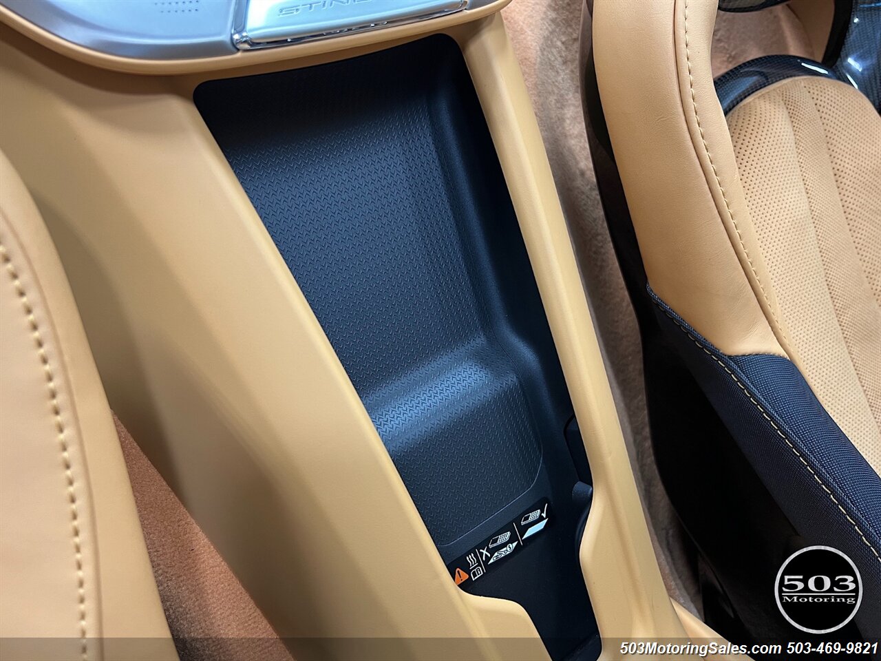 2021 Chevrolet Corvette Stingray   - Photo 6 - Beaverton, OR 97005