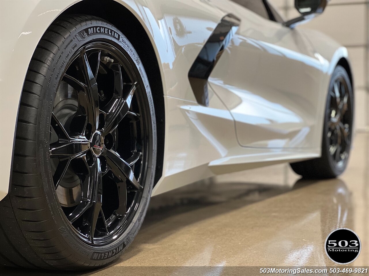 2021 Chevrolet Corvette Stingray   - Photo 4 - Beaverton, OR 97005