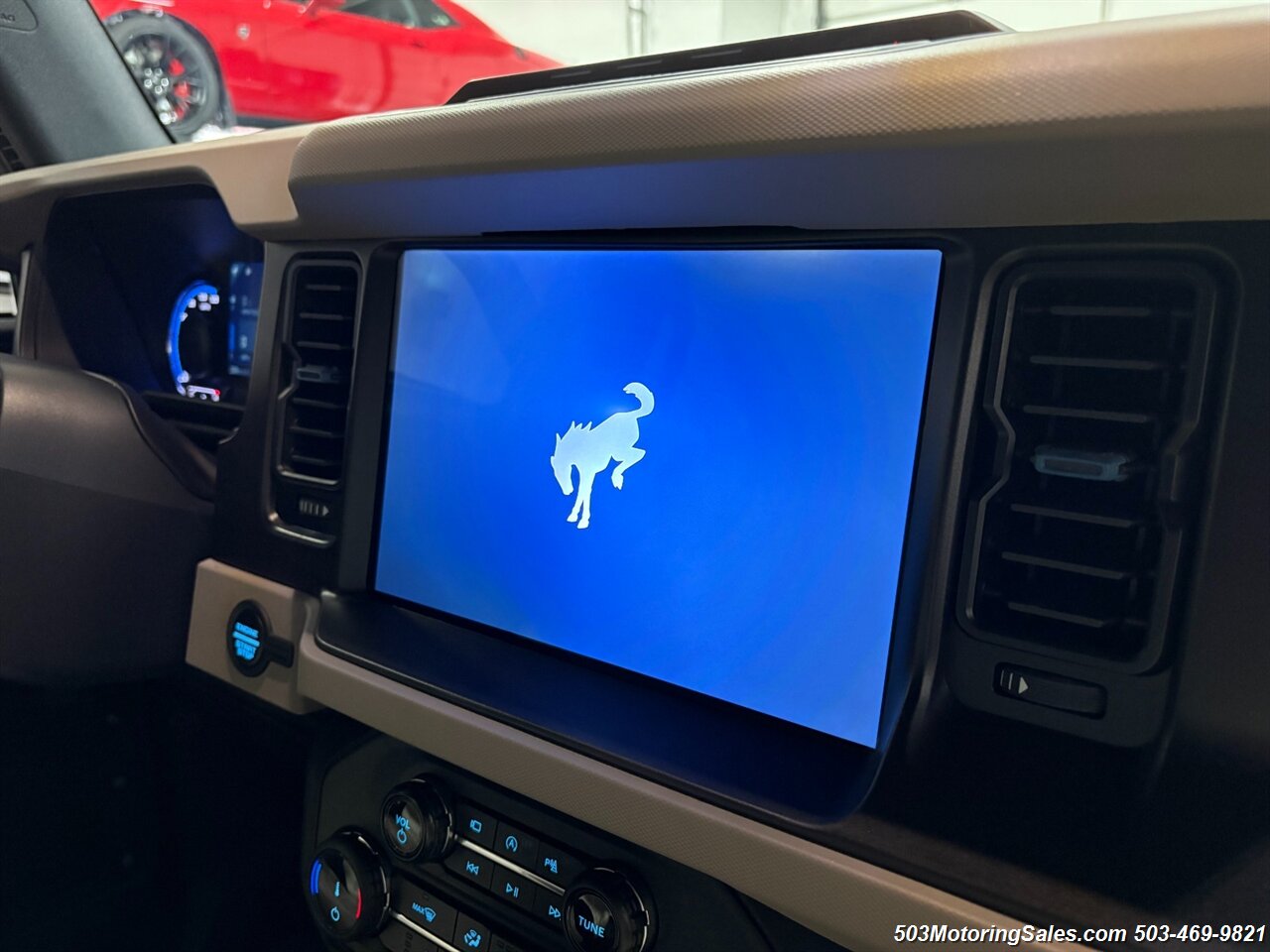 2022 Ford Bronco WildTrak- Retro Build   - Photo 22 - Beaverton, OR 97005
