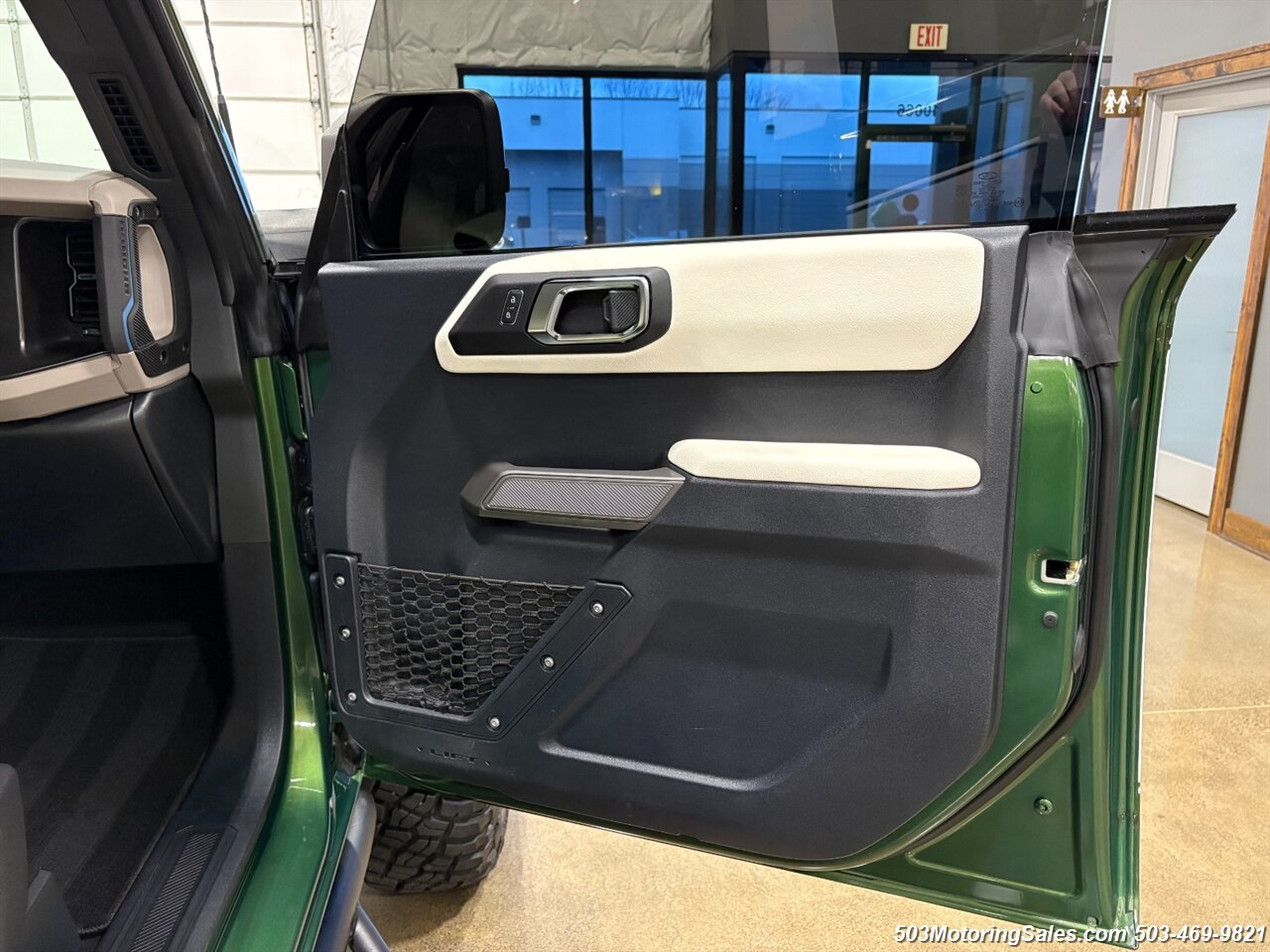 2022 Ford Bronco WildTrak- Retro Build   - Photo 33 - Beaverton, OR 97005