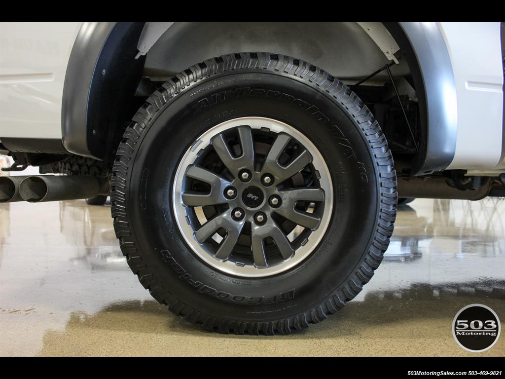 2010 Ford F-150 SVT Raptor; White/Black w/ Only 17k Miles!   - Photo 22 - Beaverton, OR 97005