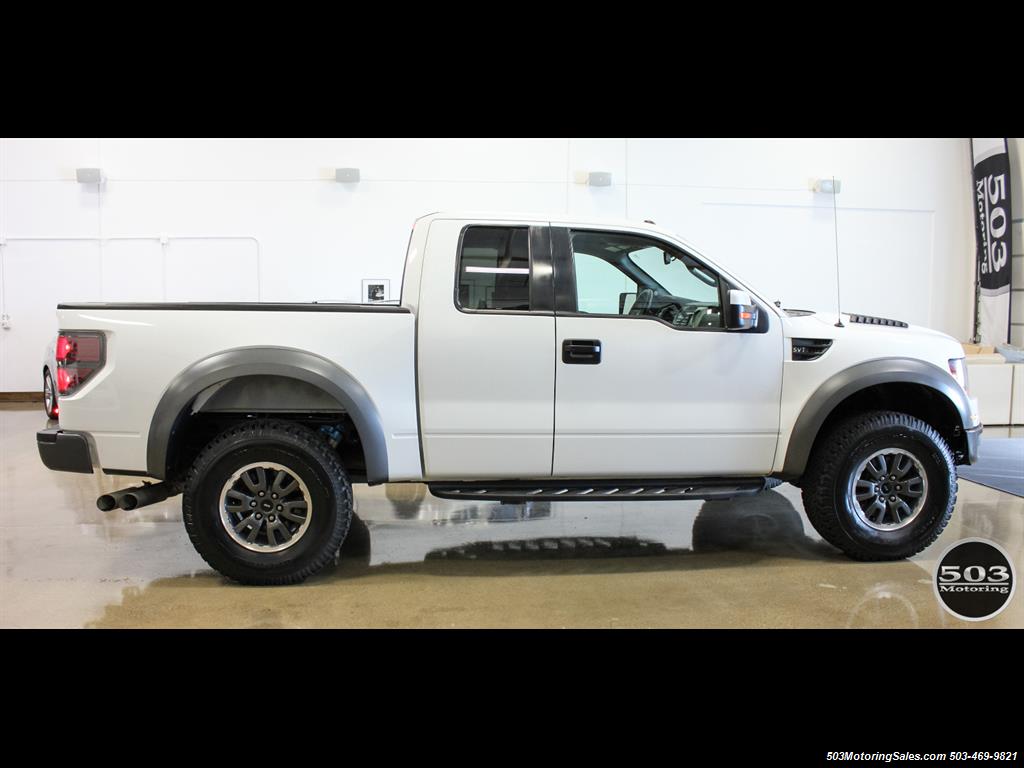 2010 Ford F-150 SVT Raptor; White/Black w/ Only 17k Miles!   - Photo 4 - Beaverton, OR 97005