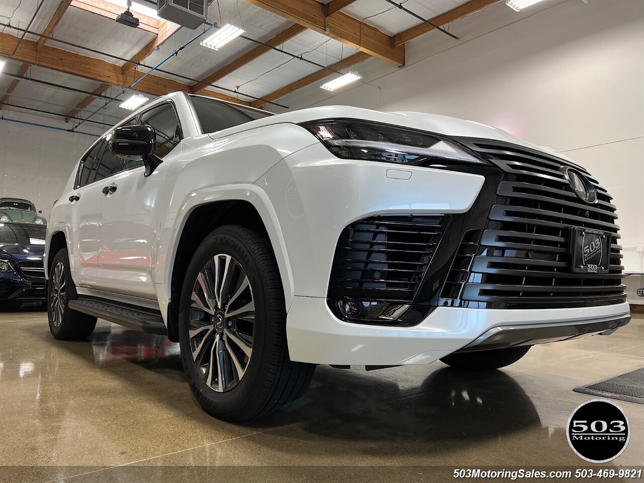 2022 Lexus LX 600 Premium   - Photo 20 - Beaverton, OR 97005