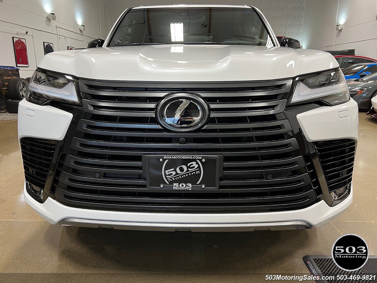 2022 Lexus LX 600 Premium   - Photo 21 - Beaverton, OR 97005