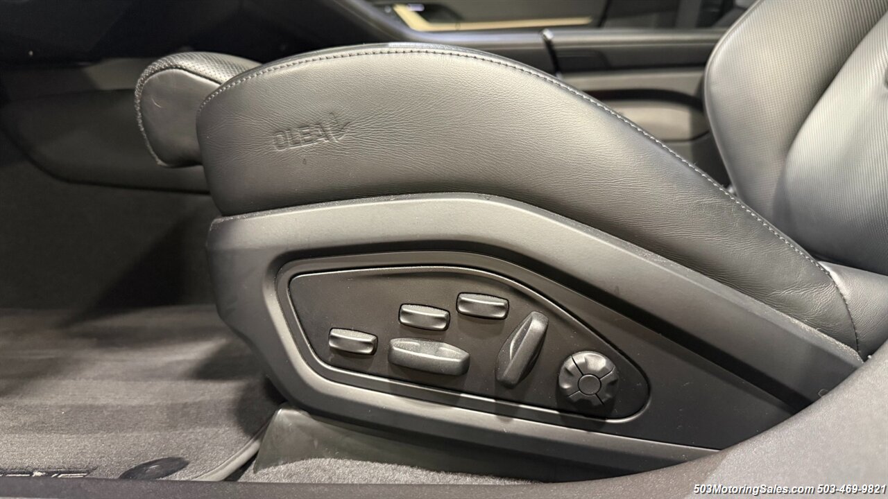 2022 Porsche Taycan Turbo S Cross Turismo   - Photo 11 - Beaverton, OR 97005