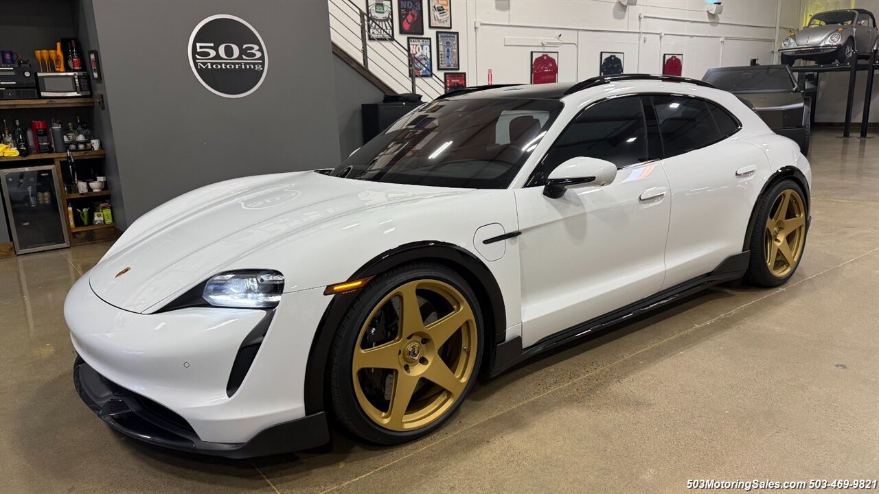 2022 Porsche Taycan Turbo S Cross Turismo   - Photo 1 - Beaverton, OR 97005