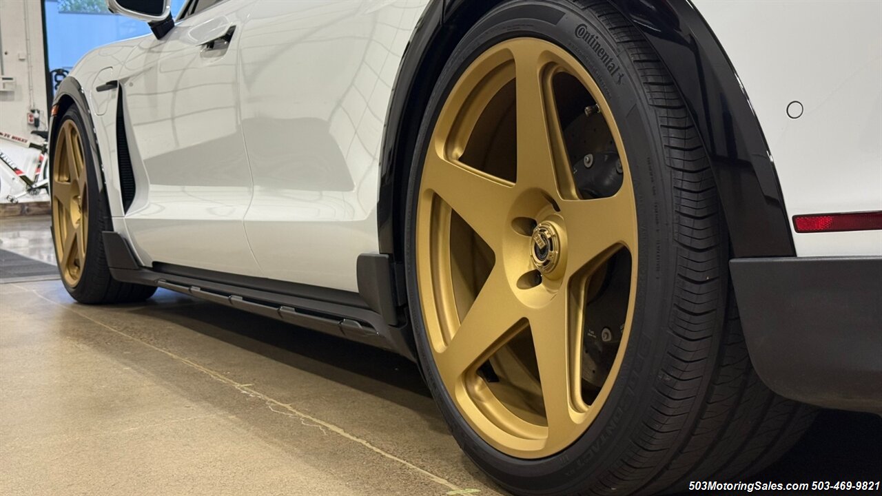 2022 Porsche Taycan Turbo S Cross Turismo   - Photo 29 - Beaverton, OR 97005