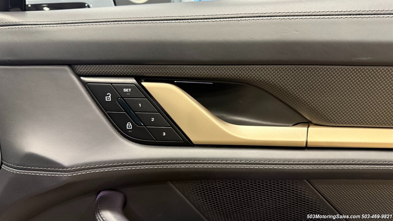 2022 Porsche Taycan Turbo S Cross Turismo   - Photo 83 - Beaverton, OR 97005