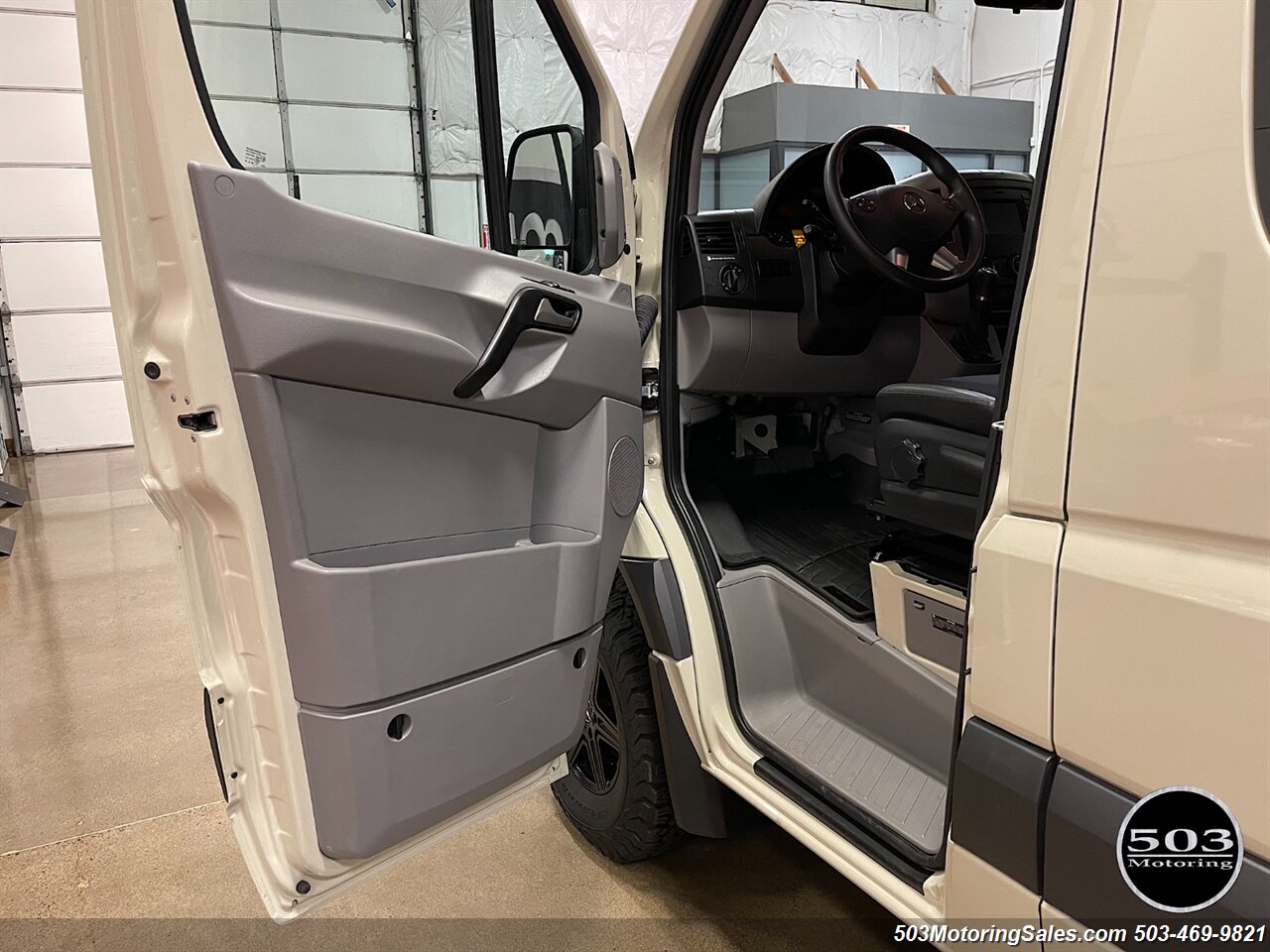 2017 Mercedes-Benz Sprinter 2500   - Photo 39 - Beaverton, OR 97005