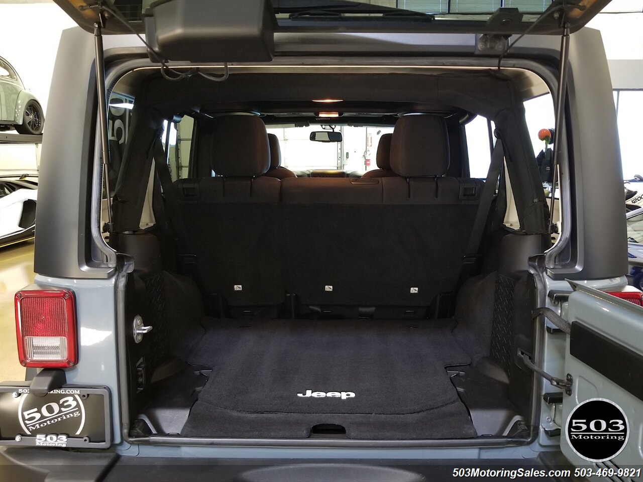 2015 Jeep Wrangler Unlimited Sport   - Photo 4 - Beaverton, OR 97005