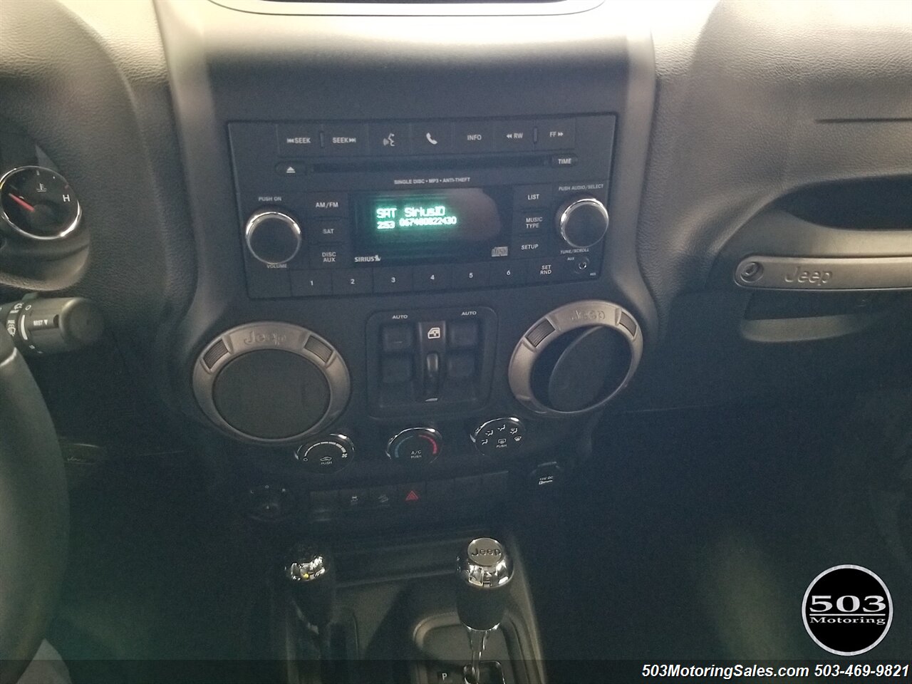 2015 Jeep Wrangler Unlimited Sport   - Photo 16 - Beaverton, OR 97005