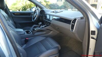 2021 Porsche Cayenne S   - Photo 22 - South San Francisco, CA 94080