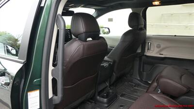 2023 Toyota Sienna Platinum 7-Passenger   - Photo 38 - South San Francisco, CA 94080