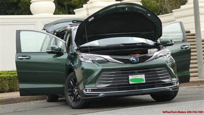 2023 Toyota Sienna Platinum 7-Passenger   - Photo 4 - South San Francisco, CA 94080