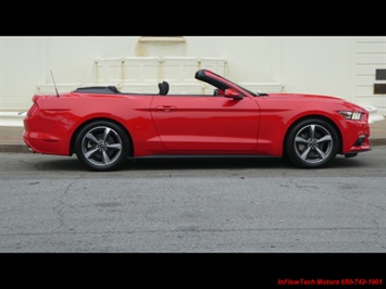 2015 Ford Mustang V6  Convertible - Photo 4 - South San Francisco, CA 94080