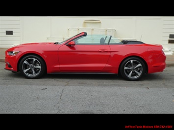 2015 Ford Mustang V6  Convertible - Photo 10 - South San Francisco, CA 94080