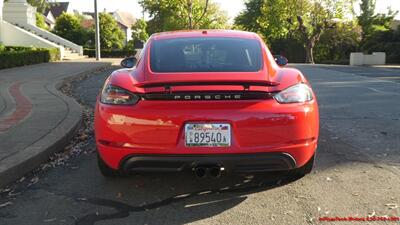 2018 Porsche Cayman  718 - Photo 4 - South San Francisco, CA 94080