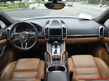 2015 Porsche Cayenne Turbo   - Photo 10 - South San Francisco, CA 94080