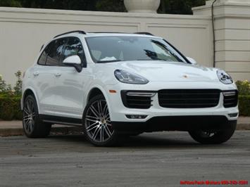 2015 Porsche Cayenne Turbo   - Photo 1 - South San Francisco, CA 94080