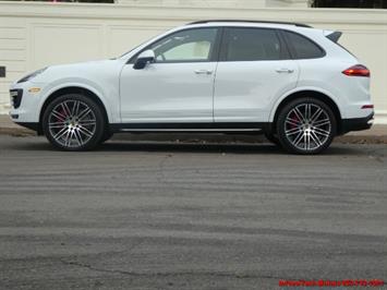 2015 Porsche Cayenne Turbo   - Photo 6 - South San Francisco, CA 94080