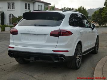 2015 Porsche Cayenne Turbo   - Photo 3 - South San Francisco, CA 94080