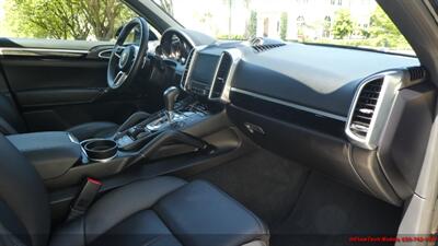 2017 Porsche Cayenne PLATINUM   - Photo 15 - South San Francisco, CA 94080