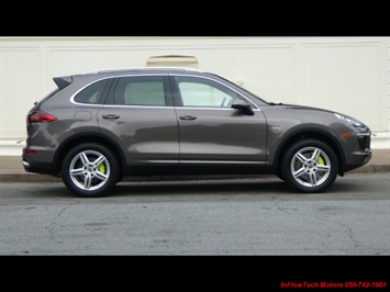 2016 Porsche Cayenne S E-Hybrid   - Photo 2 - South San Francisco, CA 94080